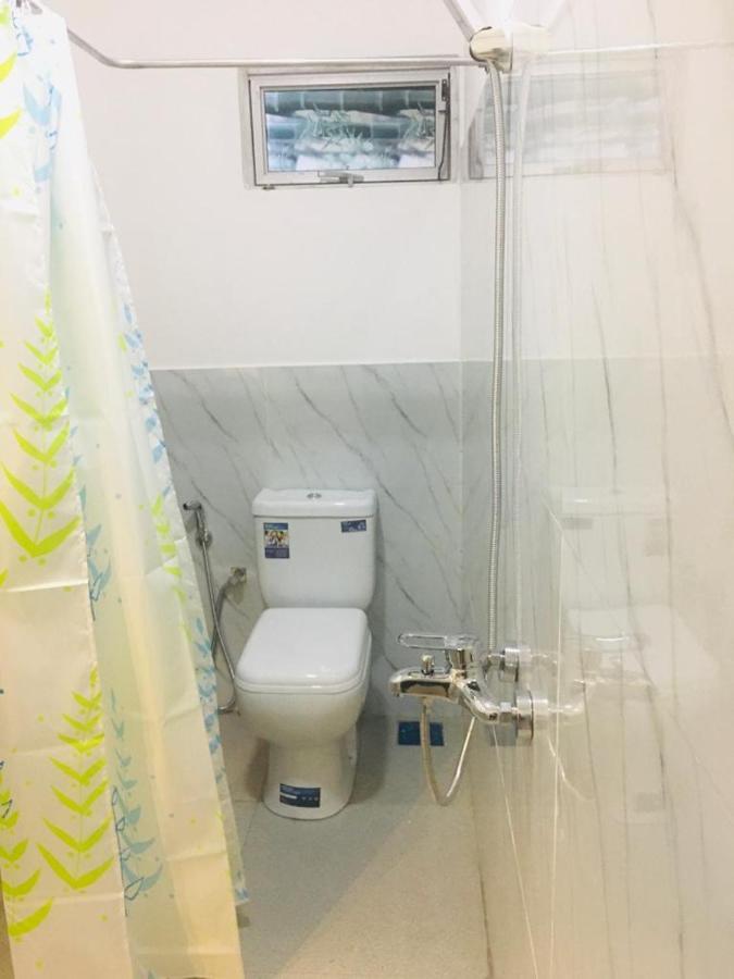 Kavee Transit Hotel Катунаяка Екстер'єр фото